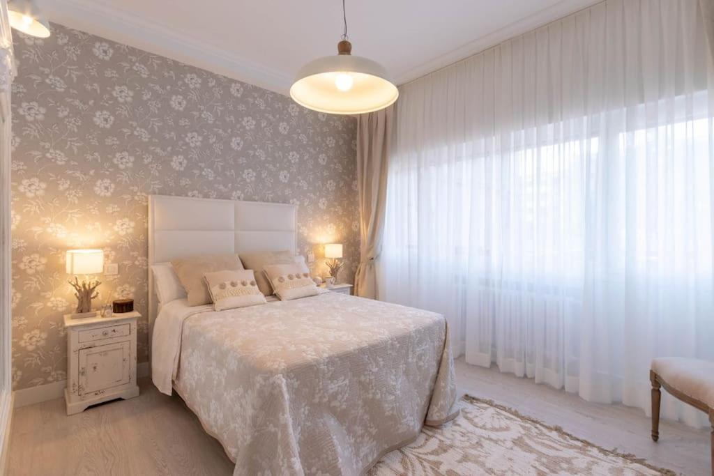Apartamento Luxury Centro Bilbao Garaje Екстериор снимка